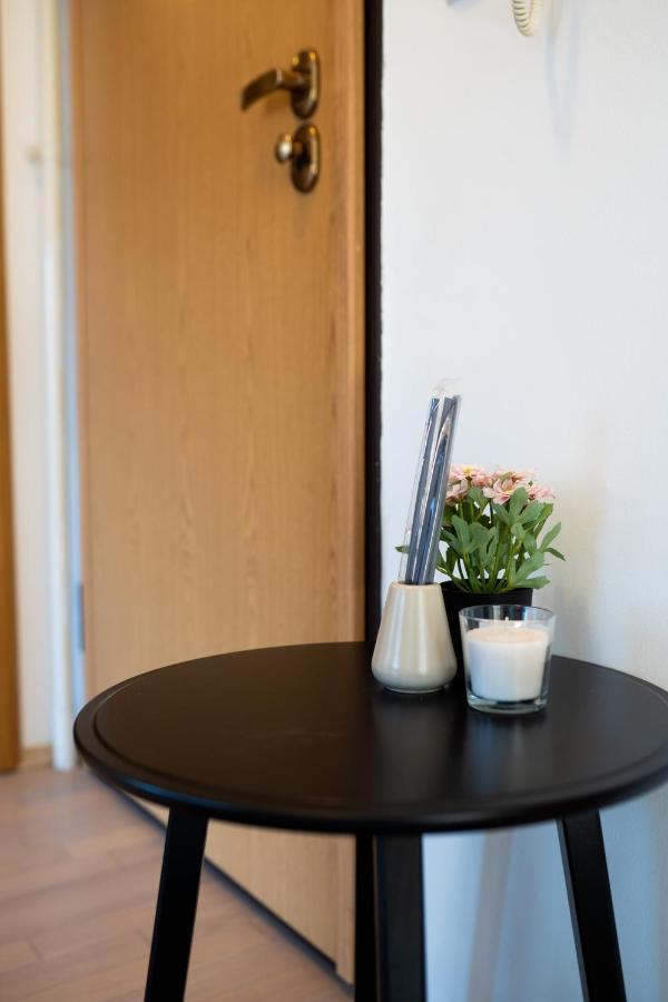 Super Petrova Apartment 萨格勒布 外观 照片